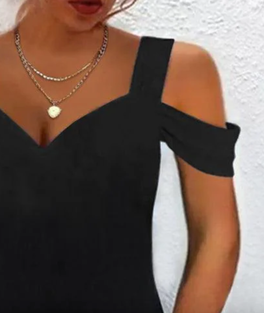 Avril - Chic Off-Shoulder Dress